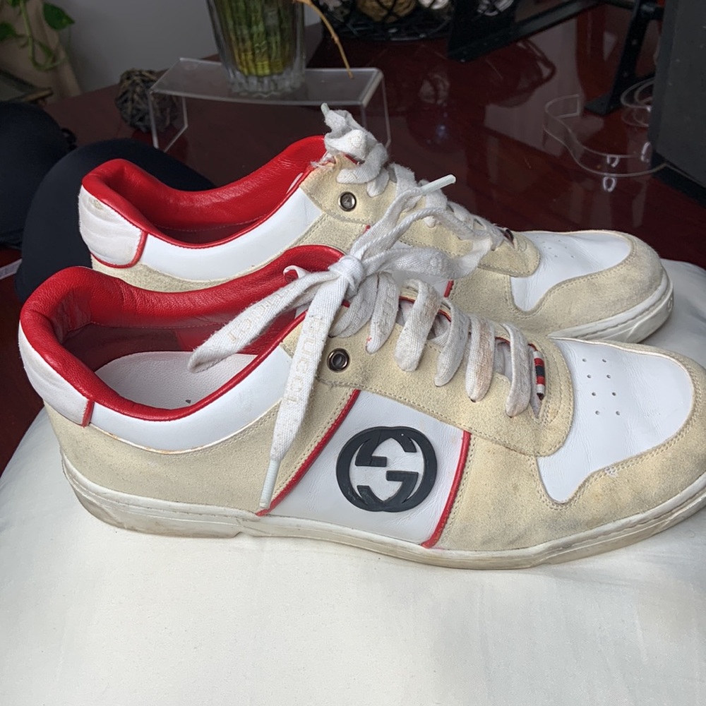 Gucci Authentic Vintage Leather Gucci Sneakers size 9 male    11.5 female